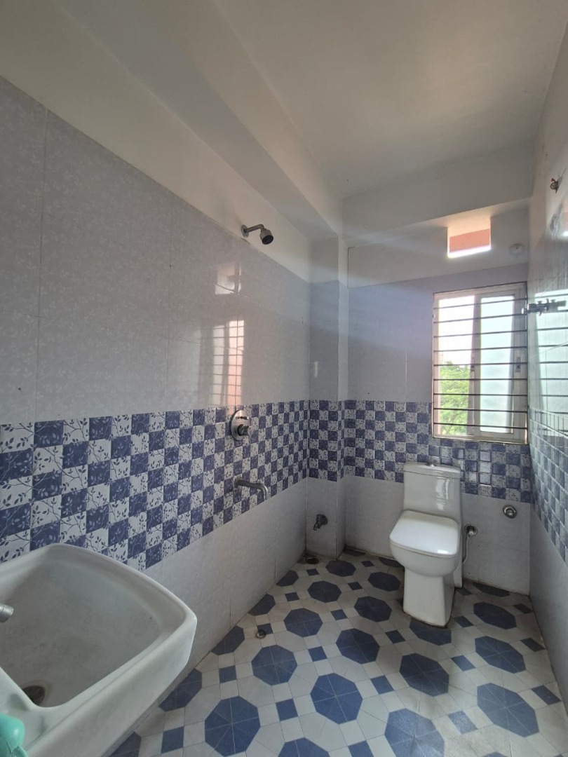 Unfurnished 2bhk in Ganeshguri, Guwahati, Assam, India for Rent